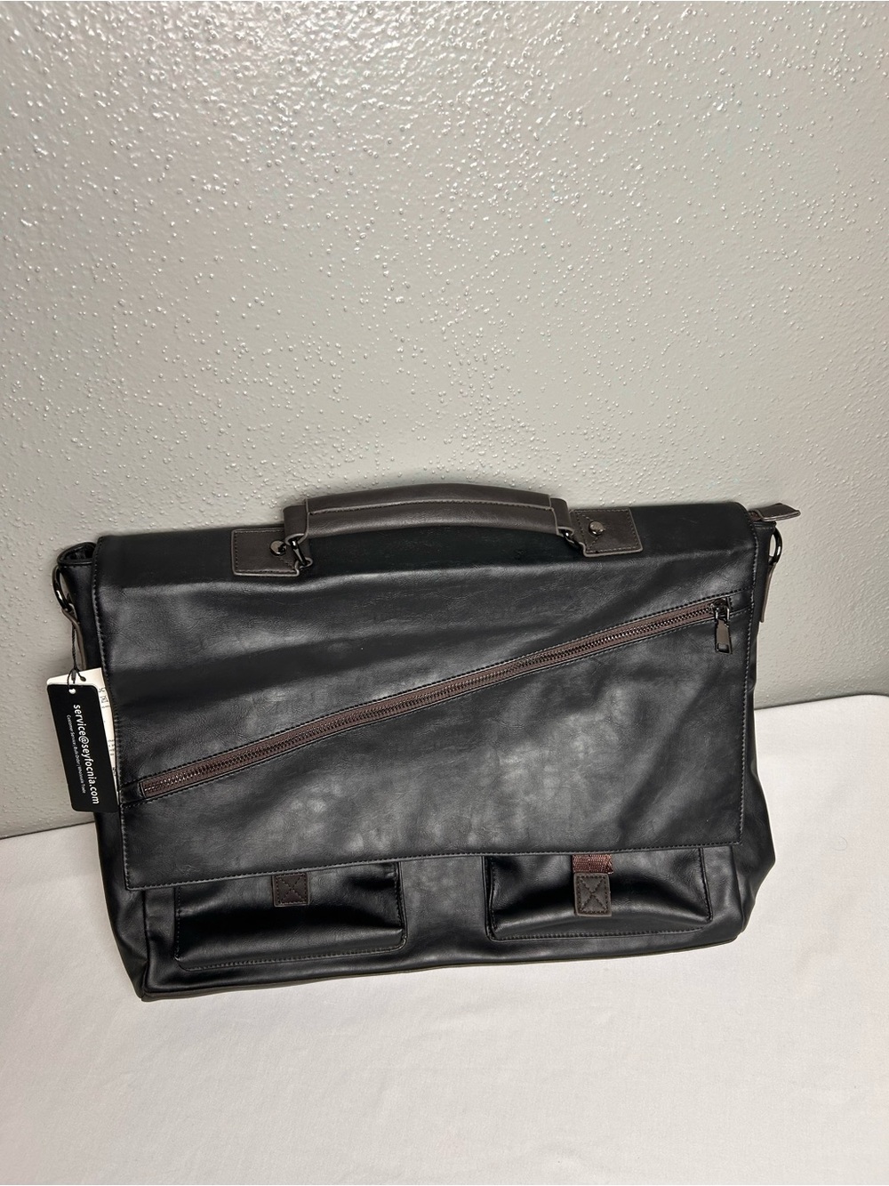 Classic Black Leather Briefcase Messenger with Diagonal Zip